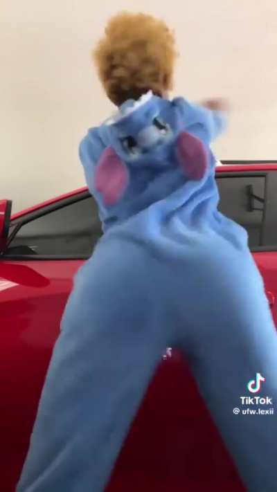 tiktok twerk vid 2