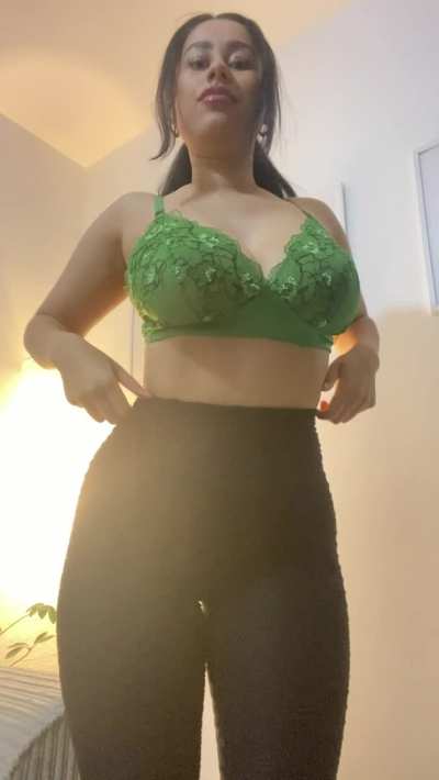 My first time trying green lingerie.. I'm insecure, does it match me?