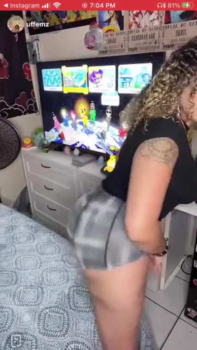 ⠀