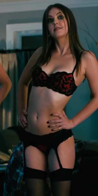 Katharine Isabelle 