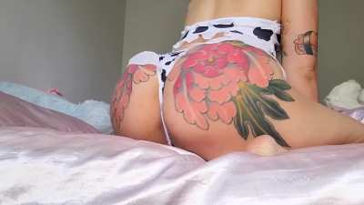 Yakuza tattoo butt flex