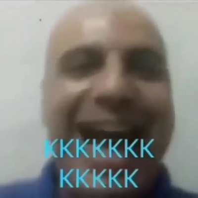 Rena vendo os memes ruins do reddit