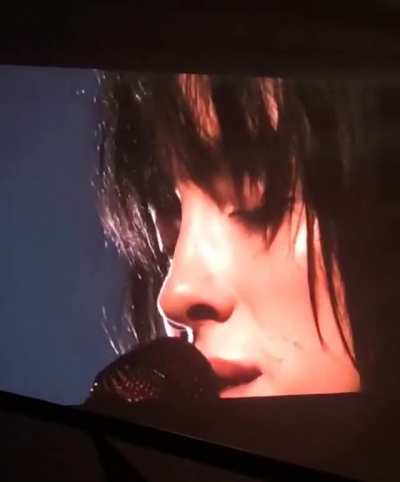 Lips on the mic