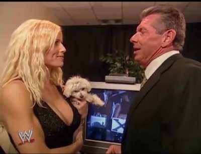 Torrie on Raw 12-26-05 IG