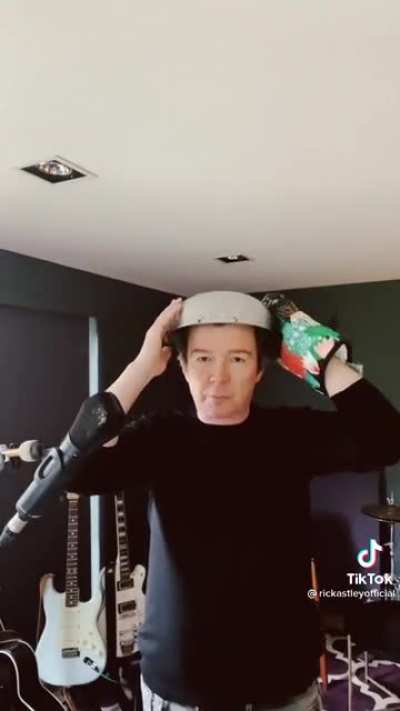 How the vocals were made for &ldquo;never gonna give you up&rdquo; by Rick Astley