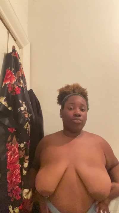Cum fuck my tits
