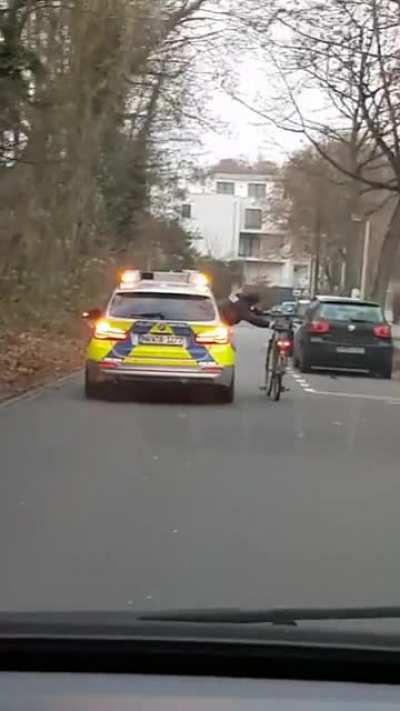 Wenn euch mal der Fahrradtr&auml;ger fehlt. Hier ein Tipp wie man es nicht transportieren sollte.