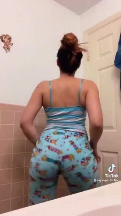 Soft &amp;amp; Jiggly No.495 😍🍑