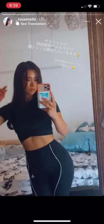 Japanese fitness model on Instagram
