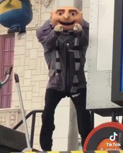 RUN