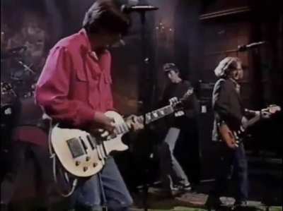 Gin Blossoms perform &ldquo;Follow You Down&rdquo; on March 23, 1996 (S21E16)