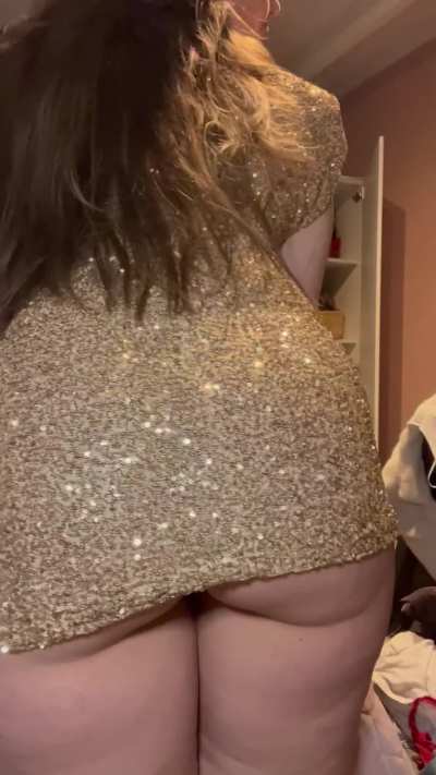 This booty&rsquo;s bored&hellip; wanna entertain it?😉😋