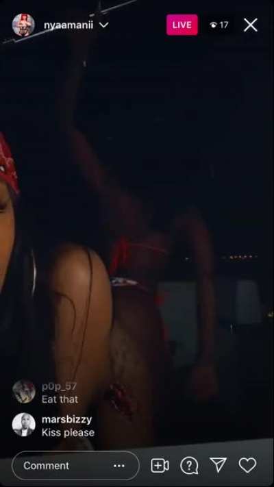 Her ass looks so soft 🥺🥺😩😩