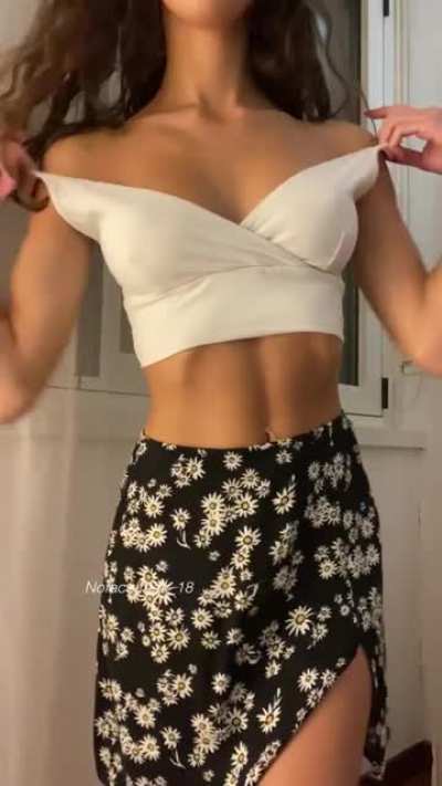 I&rsquo;m petite everywhere expect of my tits