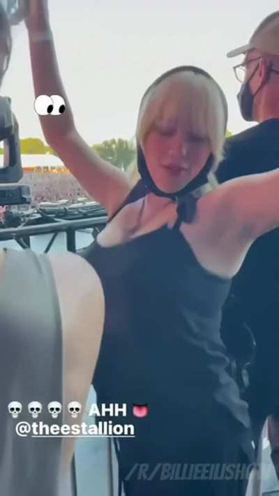 Billie Eilish slomo jiggle