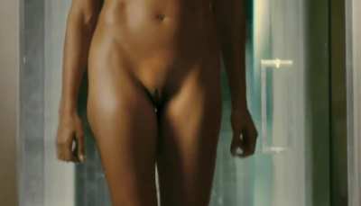 Rosario Dawson's busty tits in "Trance" (2013)