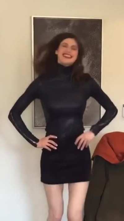 Alexandra Daddario 