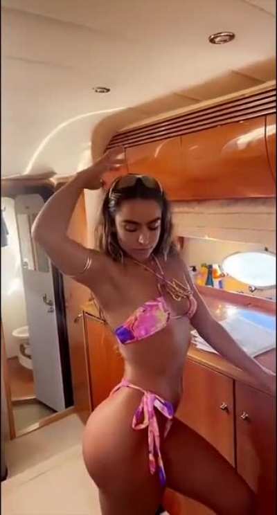 Shake that ass
