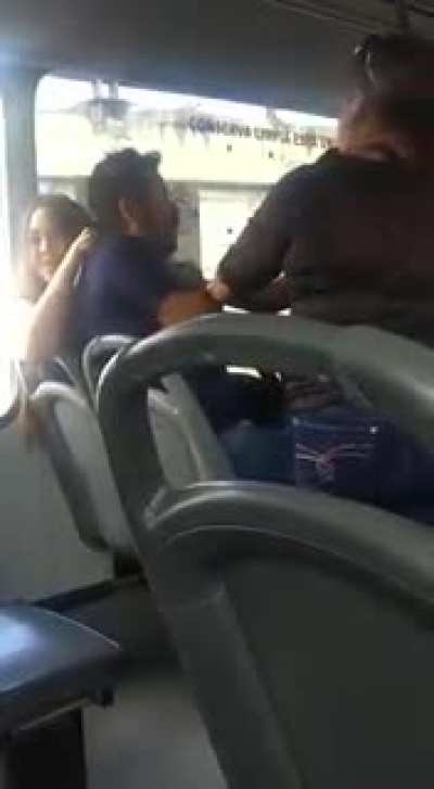 La verdad me qued&eacute; interesado en que acaba la novela...