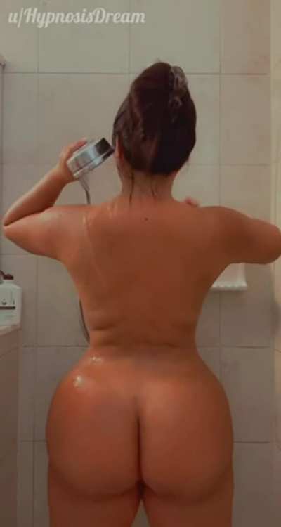 Do I have a nice booty for a 34yo mom?