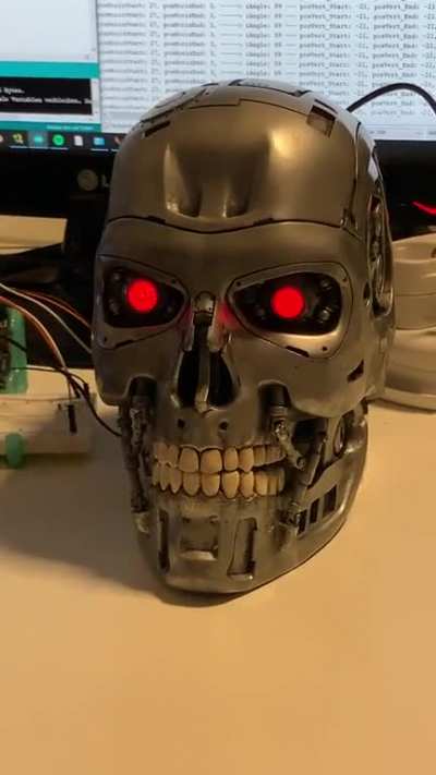 Now with random eye movement. Powered by a Arduino. Any suggestions?