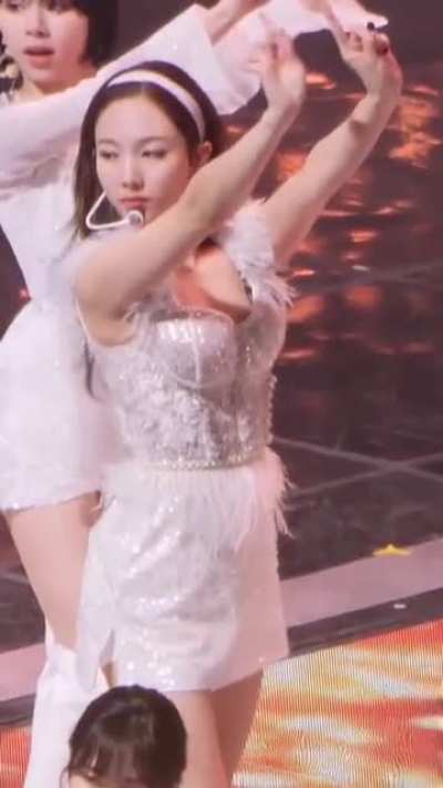 Nayeonii