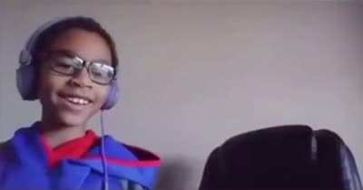 Kids react to teacher&rsquo;s accidental fart on zoom