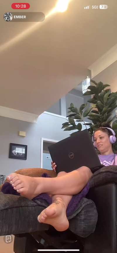 ember.rocks on LIVE ignoring us and showing off