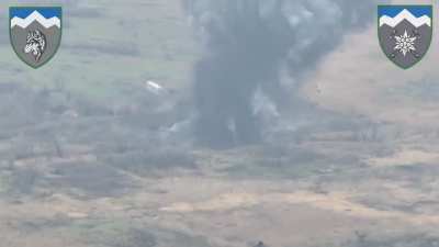 Ukrainian 8th Mountain Assault Battalion destroyed a Russian vehicle loaded with ammunition with a FGM-148 Javelin