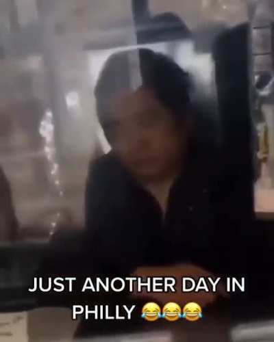 Man ridicules restaurant owner for giving him his food before he paid for it