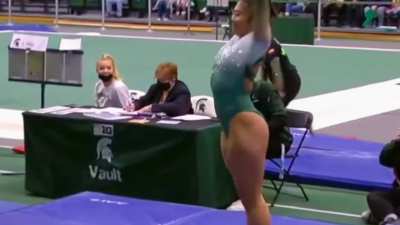 Lauren Hsu: Michigan State University gymnastics 💚🤍🤸&zwj;♀️