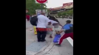 Dude Punches An Old Lady In The Face &amp;amp; Instantly Gets Beat Down By Multiple Strangers In Brooklyn Then Police Show Up.