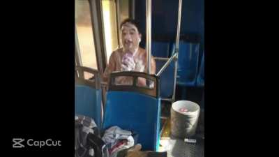 puto video mas horrible que pisar mierda descalzo no me sorprenderia que me baneen