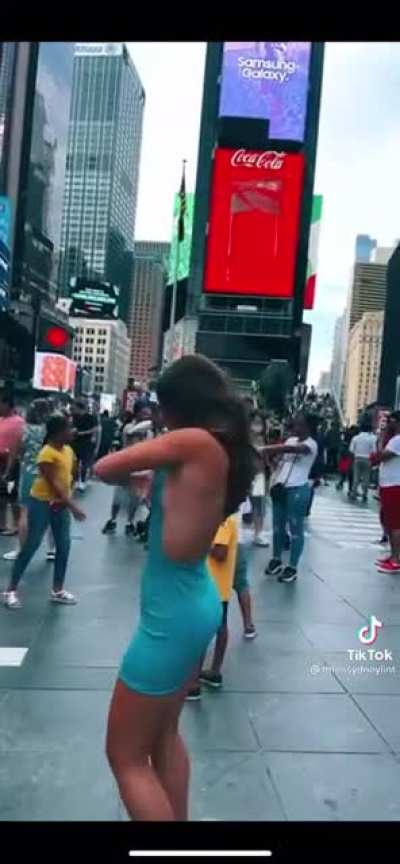 How do people do this in public?