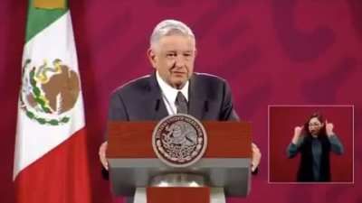 VIDEO: "No crean que yo vengo aqu&iacute; con ideas analizadas, vengo a hablar de manera sincera, a decirles lo que siento"- AMLO
