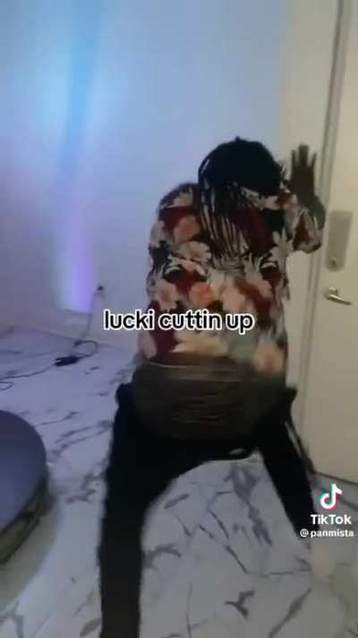 What they got lucki doin up inna club?