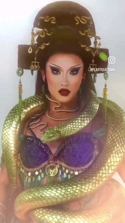 Nymphia Wind &amp;amp; Plastique Tiara announce upcoming collab! 🐍