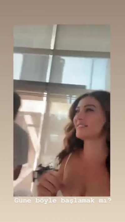 Burcu &Ouml;zberk