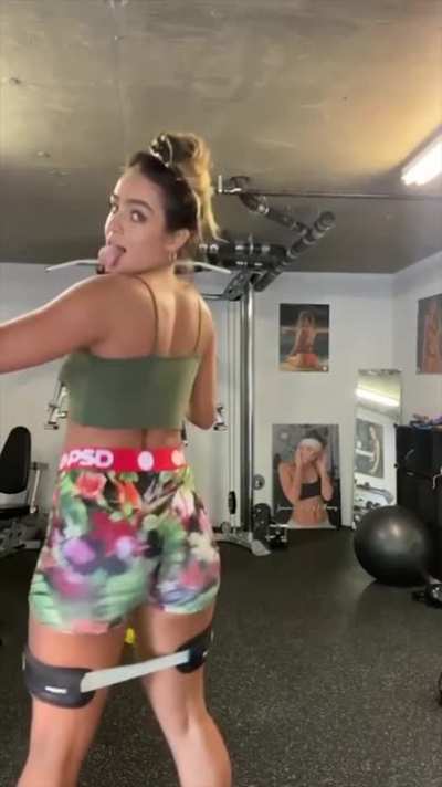 Slow motion jiggle