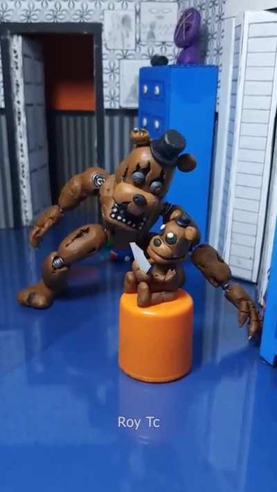 Subiendo memes de fnaf hasta que salga la secuela d&iacute;a 219