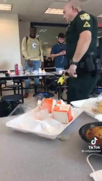Cop tases high school student over lunchroom altercation