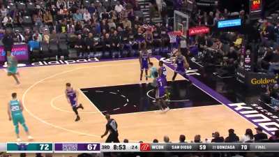 [Highlight] Mason Plumlee hits the beautiful pull up J