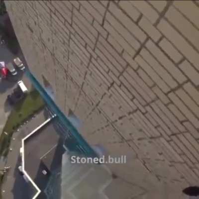 Paused the video so he doesn&rsquo;t die