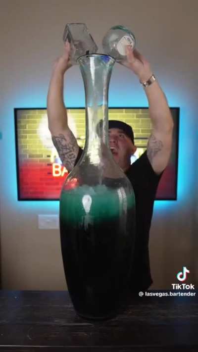 Drink uuuuuuuuuaaaaAAAAAAAAAA