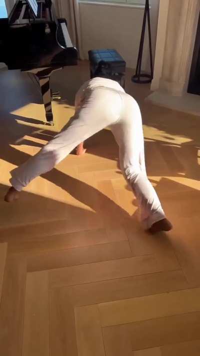 'Absolutely no concept of time and I&rsquo;m here for it' - IG December 2025