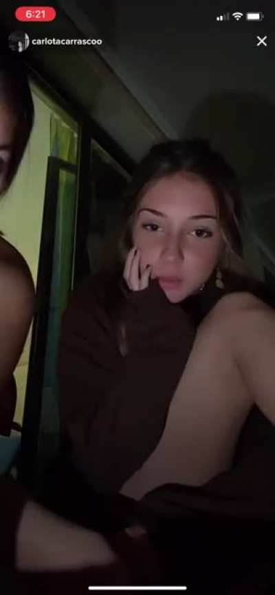 👀