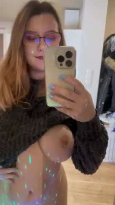 Bouncing my soft titties to tease men a bit.