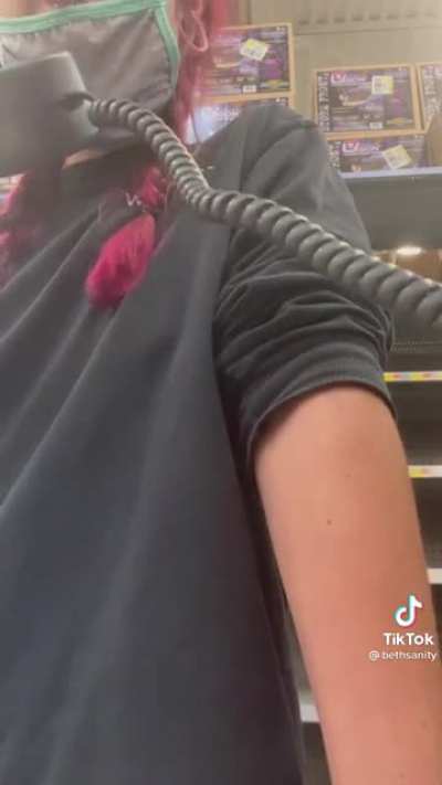 Fed-up employee announces quitting Walmart job over the intercom