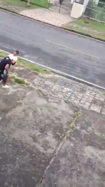 Anderson Silva's former Muay Thai coach Diogenes Assahida attacks his former student for switching gyms