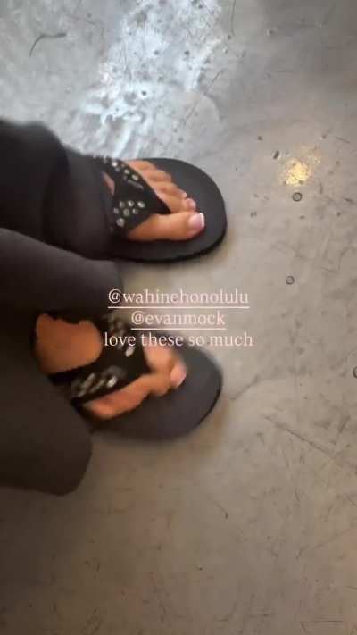 From Ari for the feet lovers